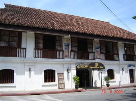 vigan plaza hotel